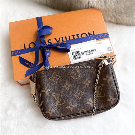 louis vuitton mini logo|louis vuitton mini monogram.